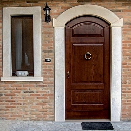 External arched door